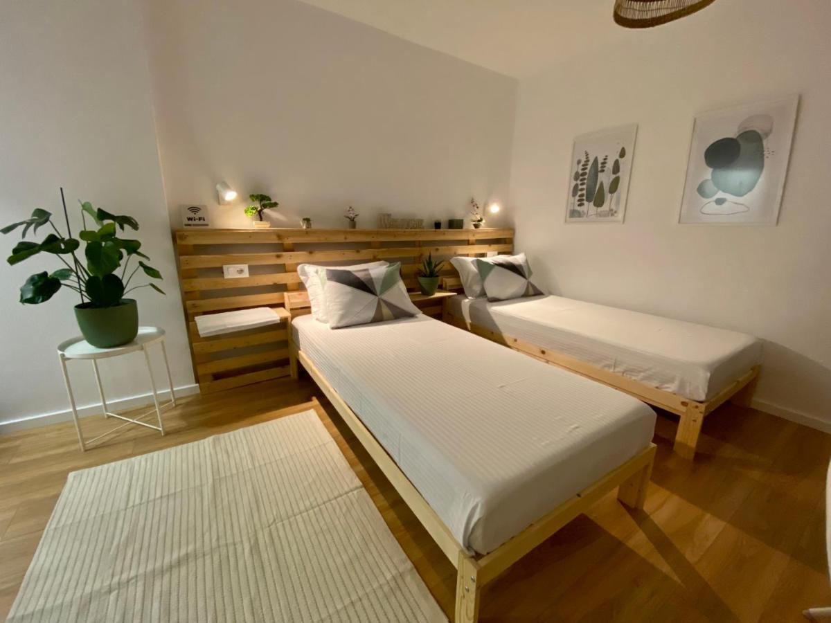 Lucas Central Oasis Studios Tiranë Eksteriør bilde